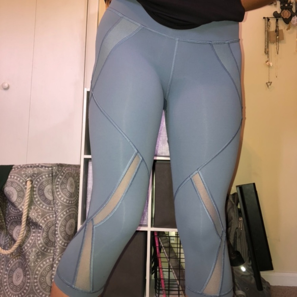Lululemon cropped mesh leggings